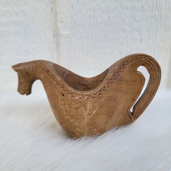 Vintage Carved Wooden Horse Head Cup Folk Art Wedding Shepherd Kuksa - Picture 1 of 5